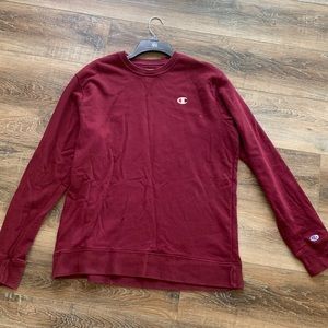 Women’s large maroon champion sweatshirt
